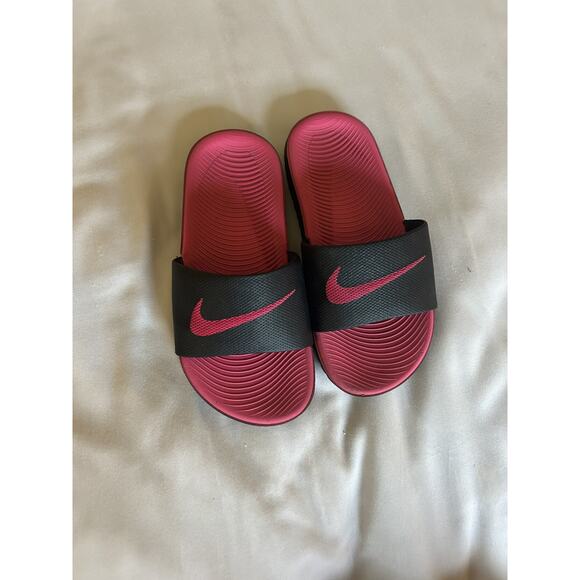 Nike Black pink Sandals size 12c - Picture 2 of 5